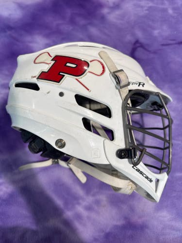 White Adult M/L Cascade CPV-R Helmet (Used)