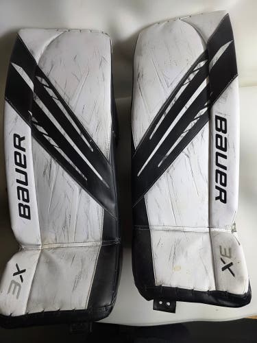 Bauer Vapor 2X Goalie Leg Pads – Intermediate Medium – Black/White