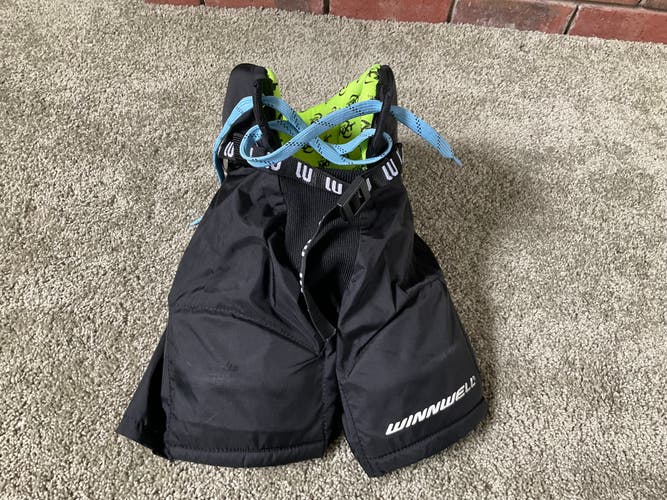 Men's Youth Small Winnwell NXT Hockey Pants (Used)
