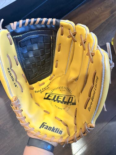 Used - Like New Franklin ATP Field Master Series 22600-14" Baseball/Softball Glove RHT
