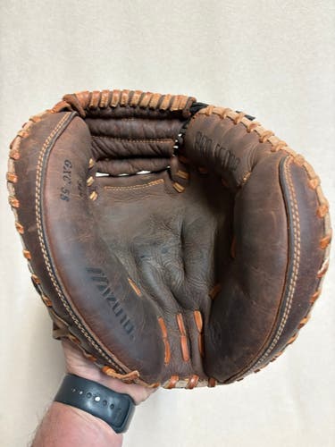 Catcher's RH Mizuno GXC 58 Baseball Glove 34" (Used)