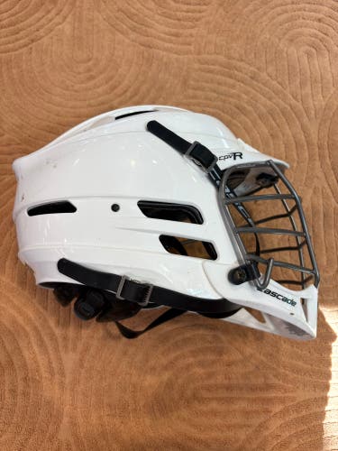 White Youth Cascade CPV-R Helmet (Used)