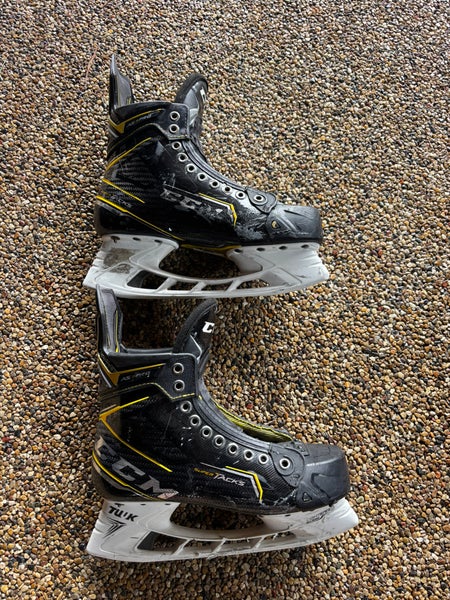 2020 CCM Super Tacks AS3 Pro Hockey Skates Regular Width 7 (Used)