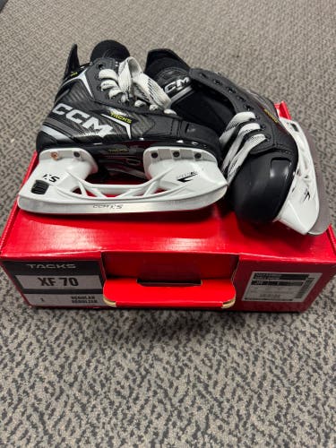 CCM Tacks XF 70 Hockey Skates Size 1 (New)