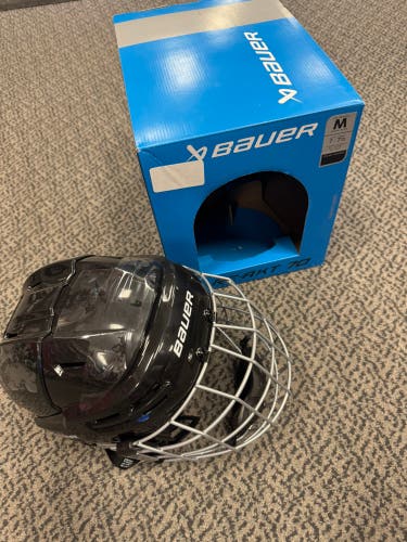 Medium Black Bauer Re-Akt 70 Helmet (New)