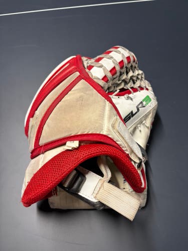 Vaughn SLR3 Regular (Used) glove and blocker