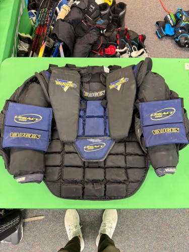 Senior Large Vaughn Legacy 4000 Goalie Chest Protector (Used)