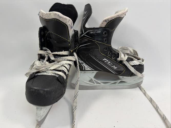 CCM Tacks 9040 Ice Hockey Skates, Y13D