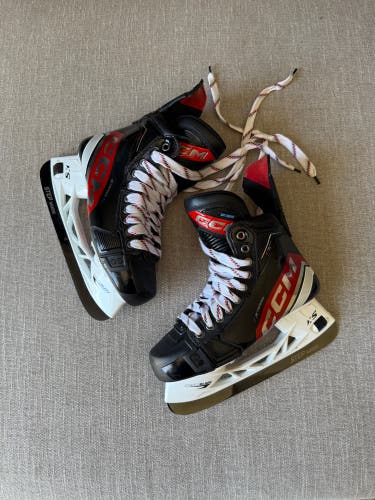 2023 CCM JetSpeed FT6 Pro Hockey Skates Regular Width Size 6.5 (Gently Used)