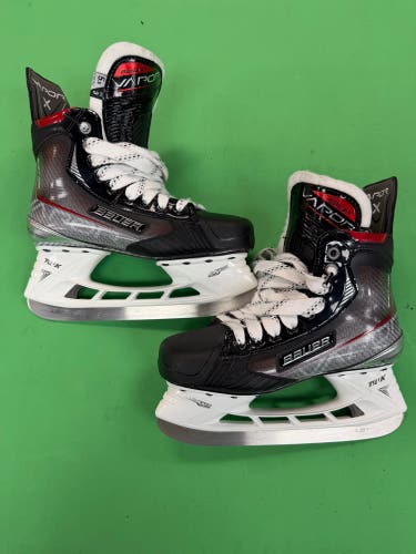 Intermediate Bauer S21 Vapor Shift Pro (SMU) Hockey Skates Size 5.5 (New)
