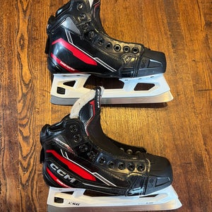 CCM EFlex 6.9 Hockey Goalie Skates Size 4 (Used)