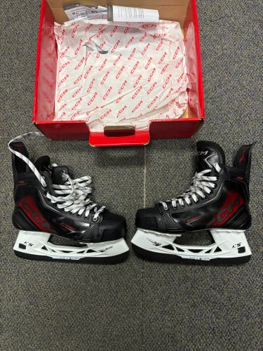 CCM Vibe Hockey Skates Regular Width 8 (New)