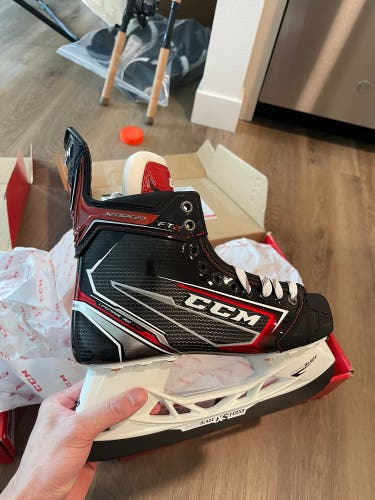 CCM JetSpeed FT2 Skates - 7D (New)