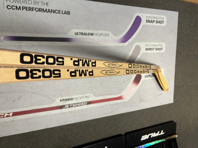 Senior Sher-Wood PMP 5030 Right Handed Hockey Stick Heel Pattern 100 Flex (New)