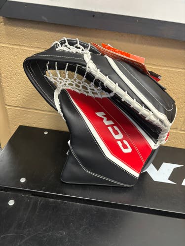 CCM EFlex 6 Regular Hand Glove (New)