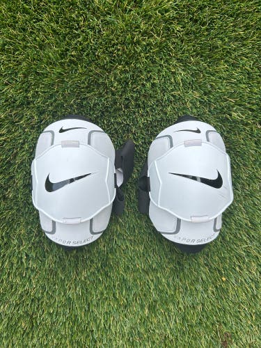 Medium Adult Nike vapor select Arm Pads (New)