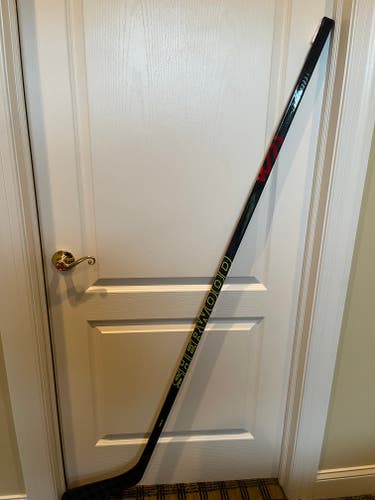 SHER-WOOD REKKER LEGEND PRO STOCK STICK BEDARD RH