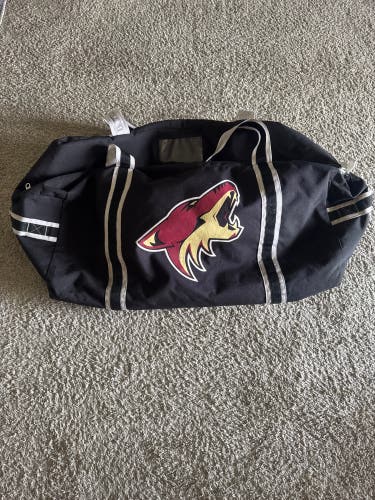 Arizona Coyotes Z2 Black Hockey Bag