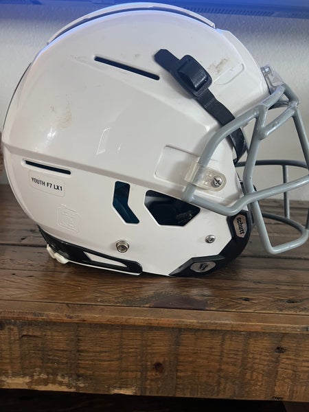 Youth Large Schutt F7 LX1 Helmet (Used)