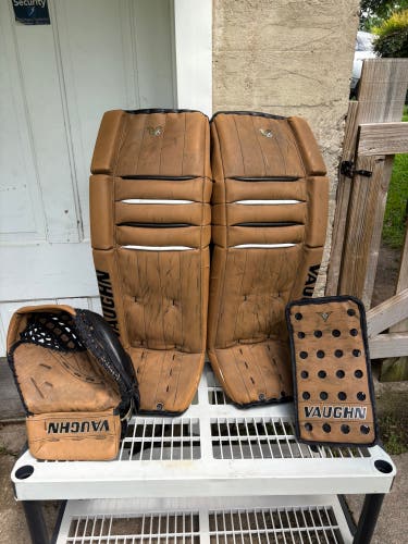 Vaughn Velocity V6 2000 Retro Brown California Tan / Black Goalie Pads/Blocker/Trapper 35+2