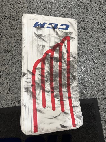 CCM EFlex 5 Regular Pro Stock (Used)