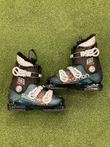 Salomon T3 Ski Boots | Mondo 22 (265mm)