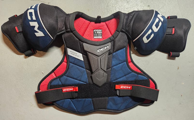 Men's XL Senior CCM Next Shoulder Pads (Used)