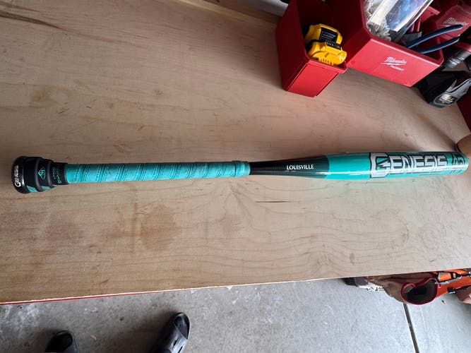Louisville Slugger Genesis Bat (-9) 25 oz 34" (Used)