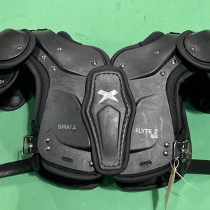 Used Youth Small Xenith Flyte 2 TD Shoulder Pads