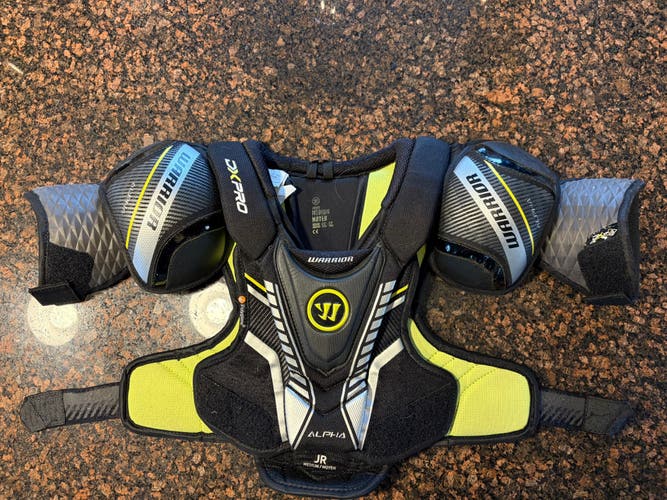 Medium Junior Warrior Alpha DX Pro Shoulder Pads (Used)
