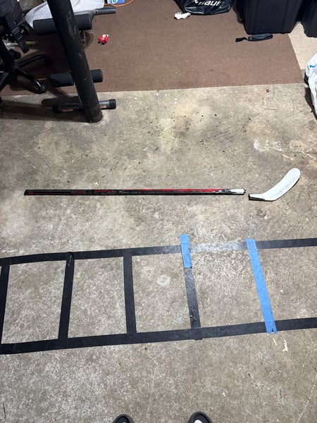 BROKEN Senior Bauer Proto-R Left Hand Hockey Stick P28M 77 Flex Pro Stock (Used)