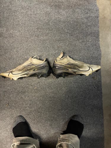 Unisex Size M 9.5 (W 10.5) Nike Vapor 360 PRO (Used)