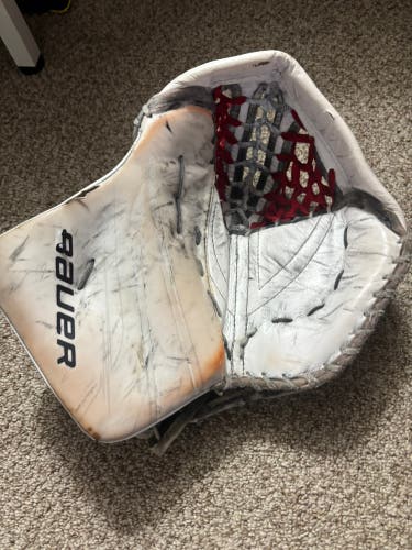 2024 Bauer Vapor Hyperlite 2 Regular Skate Lace Pocket (Used)