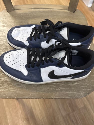 Men's Size M 10.0 (W 11.0) Nike Golf Shoes (Used)