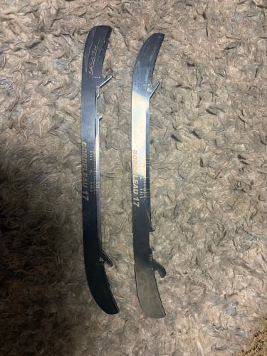 Bauer Fly-Ti 272 mm (Used)