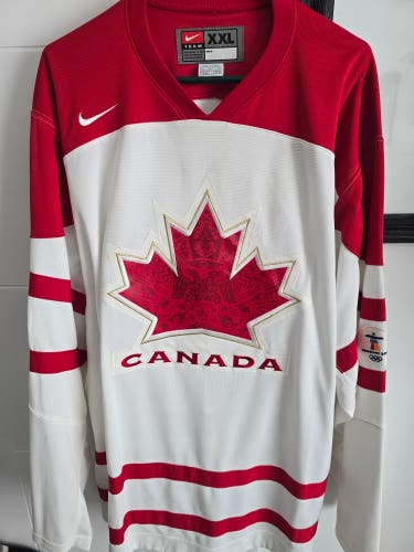 Team Canada White XXL Men's Nike Jersey