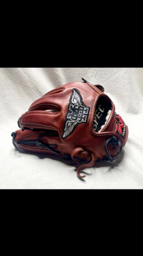 RH Outfield Baseball Glove 12.75" (Used)