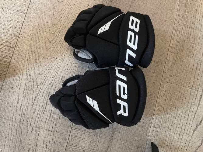 Bauer Lil Sport Gloves 8" (Used)