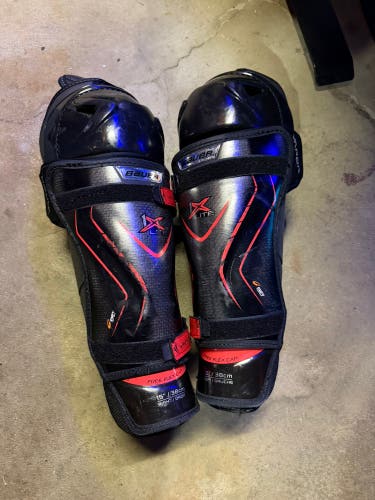 Senior Bauer Vapor 1X Lite 15" Shin Pads (Used)