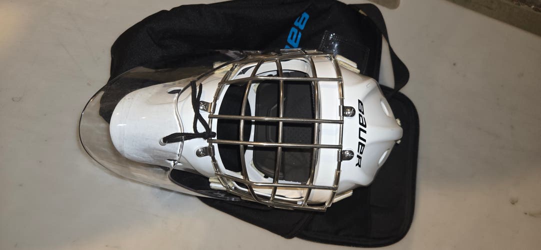 Knee surgery sale! Senior Large 2025 Bauer 940 Goalie Mask (Used)