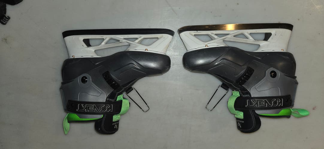 Knee surgery sale. 2024 Bauer Konekt HF2 Hockey Goalie Skates Regular Width 8 (Used)