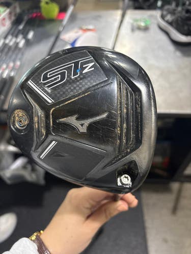 Used Cobra ST-Z Mens Driver RH 10.5 Degree 11605-S000216698