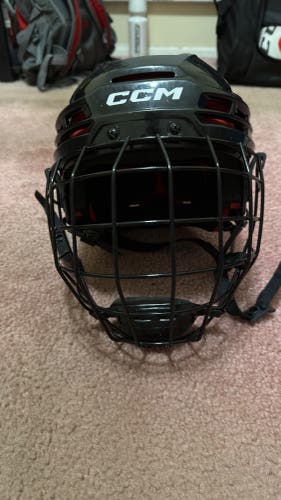 Medium CCM Tacks 70 Helmet and cage combo