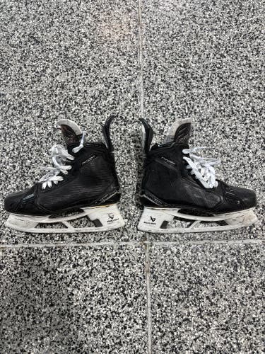 2024 Bauer Supreme Shadow Hockey Skates Regular Width 9 (Used)