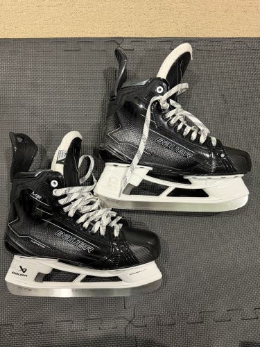 Black 2024 Bauer Supreme M50 Pro Hockey Skates Regular Width 9.5 (Used)