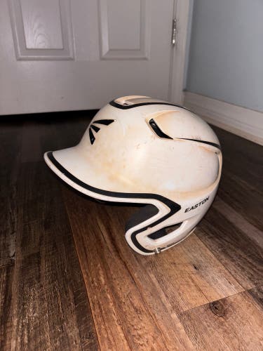 Small / Medium Easton Z5 2.0 Batting Helmet (Used)
