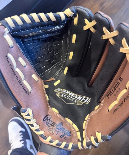 Used - Like New - Rawlings RH Baseball Glove 12"