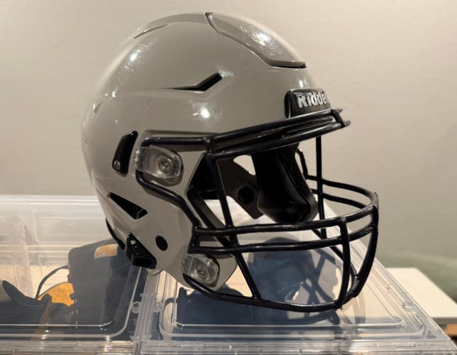 Riddell Speedflex Light Grey Helmet (Adult Large)