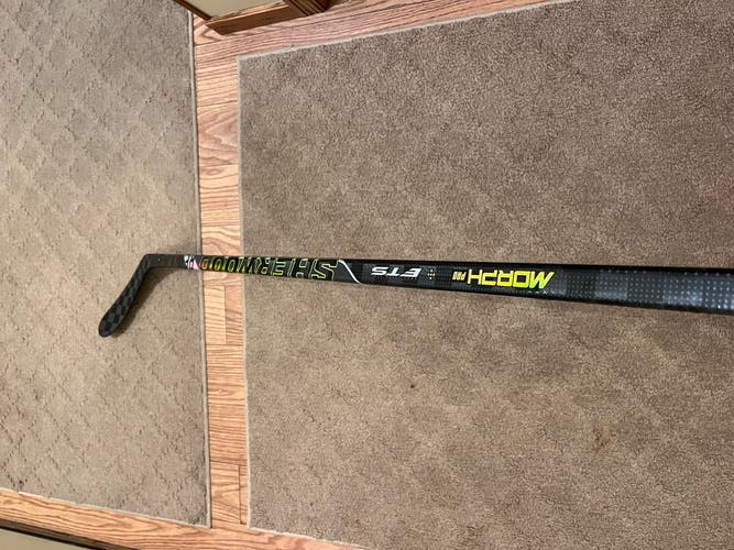 Senior Sher-Wood Rekker Left Hand Hockey Stick P28 75 Flex (New)