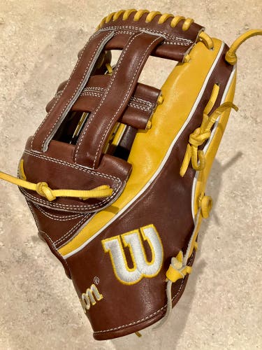 Wilson A2K JS22 RHT Outfield Baseball Glove 12.75" (Used)